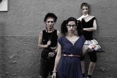 Menstruationshintergrund Theater praesent Innsbruck